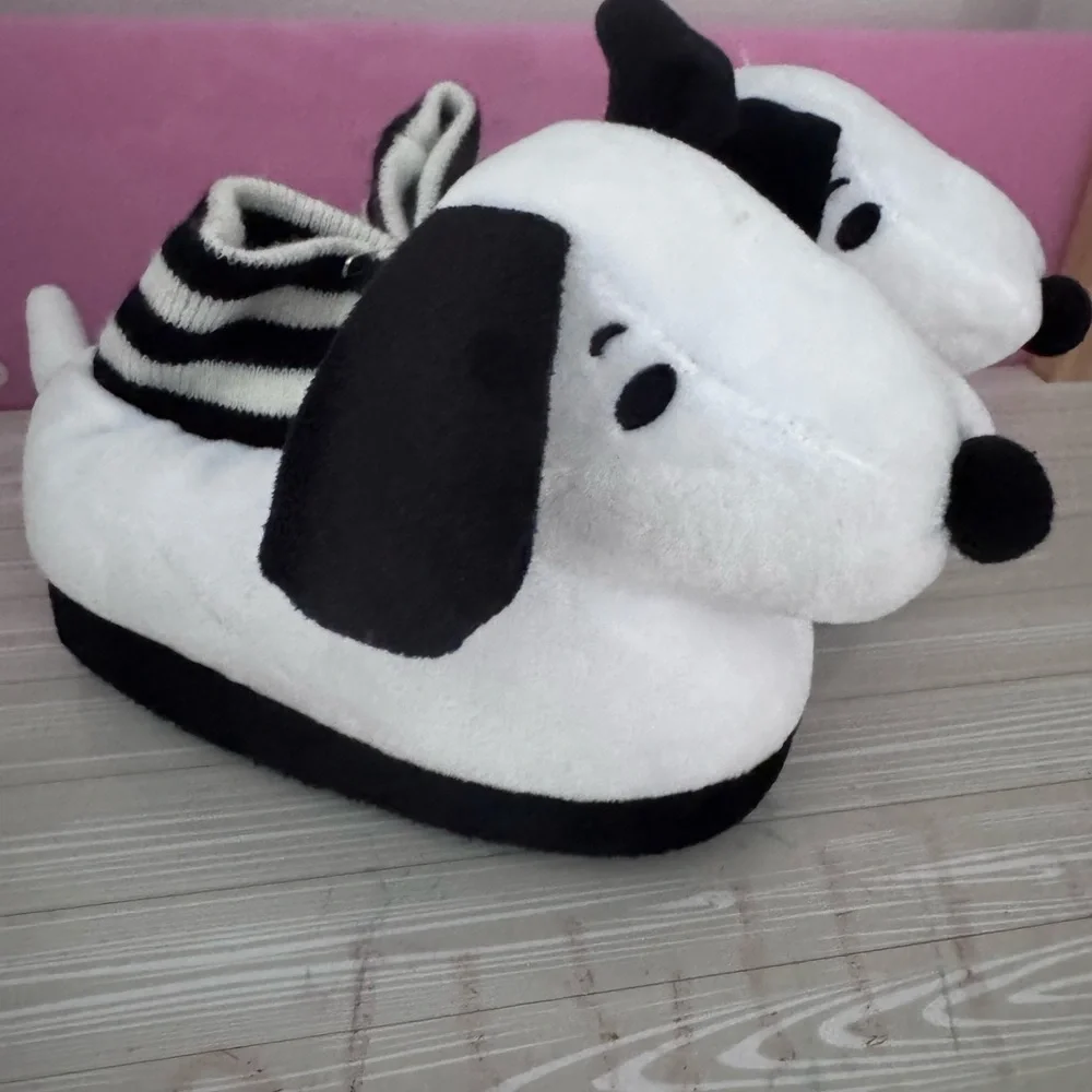 Peanuts Kids Plush Dog Slippers in White and Black